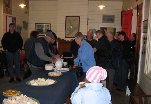 2005-06-26-Loco-Pit-Opening